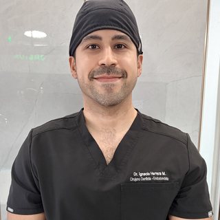 Dr. Ignacio Herrera M., Cirujano Dentista y Endodoncista de Clínica Pucalán